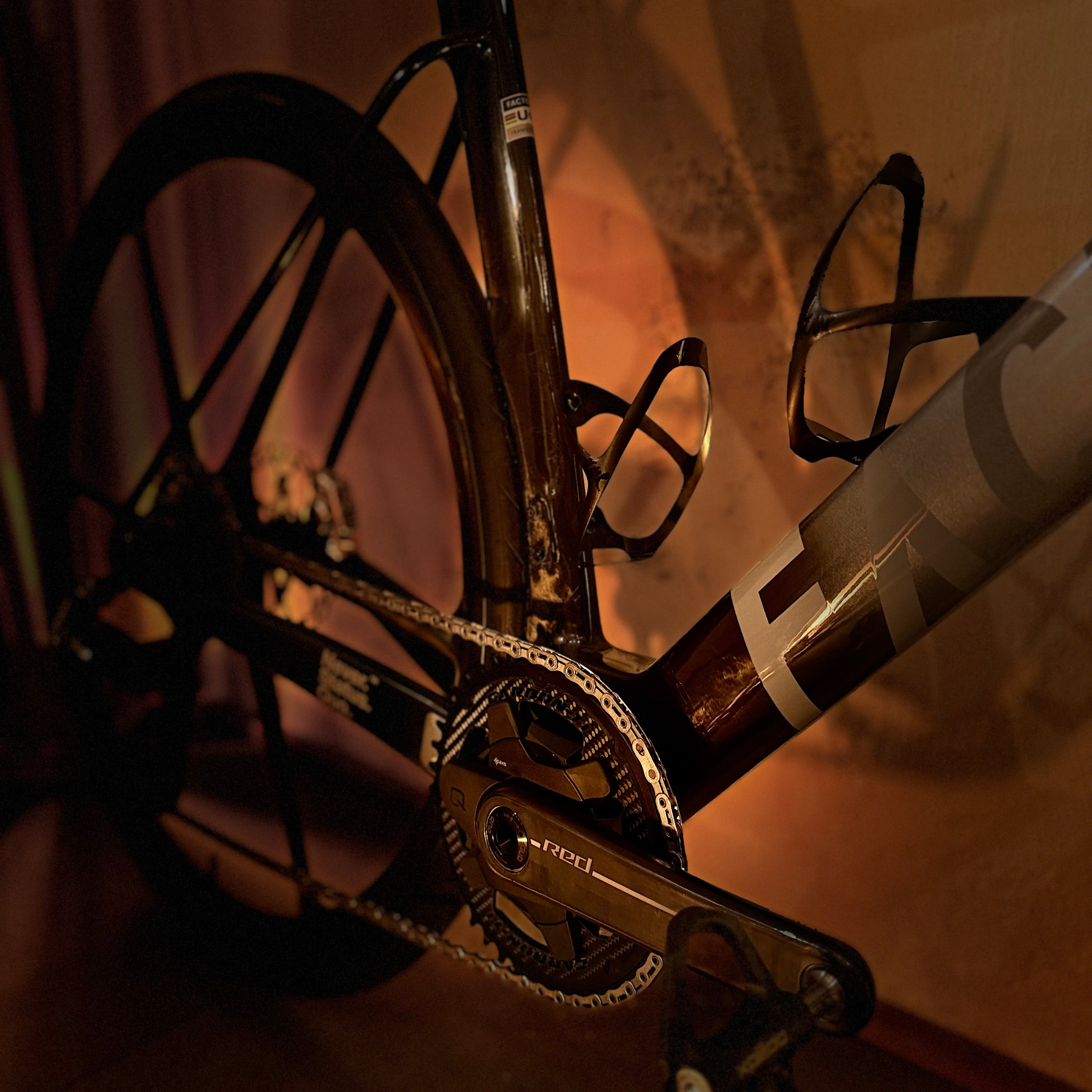 Factor OSTRO VAM 2.0 Custom Prismastudio SRAM