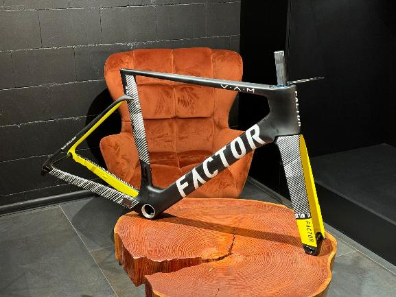 Factor OSTRO VAM 2.0 Frameset Geometric 2024