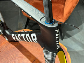 Factor OSTRO VAM 2.0 Frameset Geometric 2024