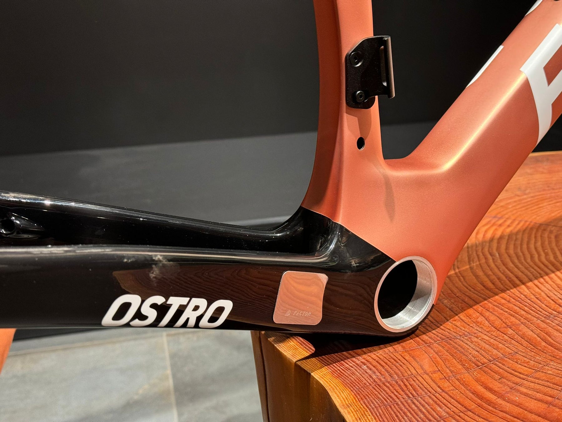 Factor OSTRO VAM 2.0 Frameset Millar 2024